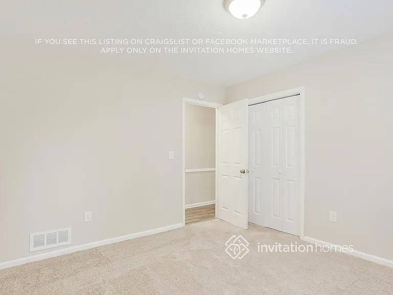 5670 Orly Ter — Photo 10