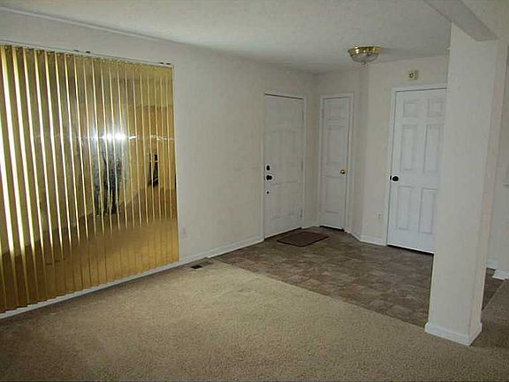 4th image of 11026 Bear Hollow Dr