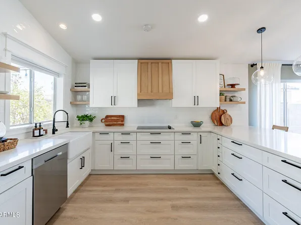 8861 N 114TH Avenue, Peoria, AZ 85345