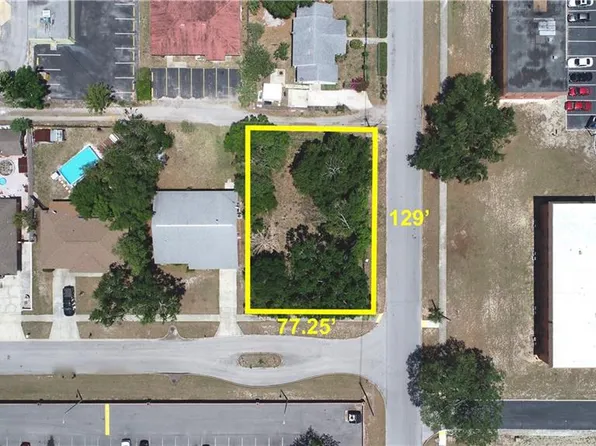 524 S 3rd St, Lake Wales, FL 33853