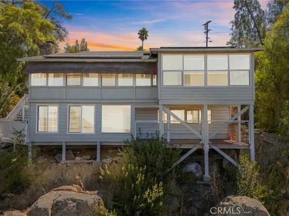 12833 Castle Court Dr, Lakeside, CA 92040