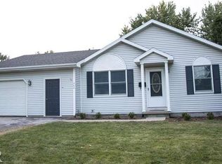 504 E Vine St, Le Roy, IL