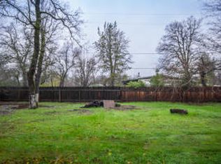 18546 Old Oasis Rd, Redding, CA 96003