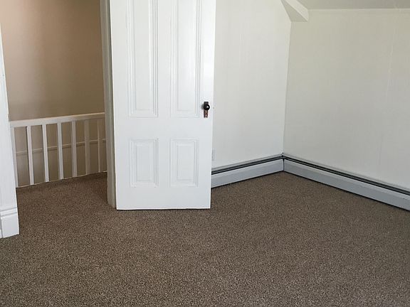 3rd image of 211 S Elmer Ave