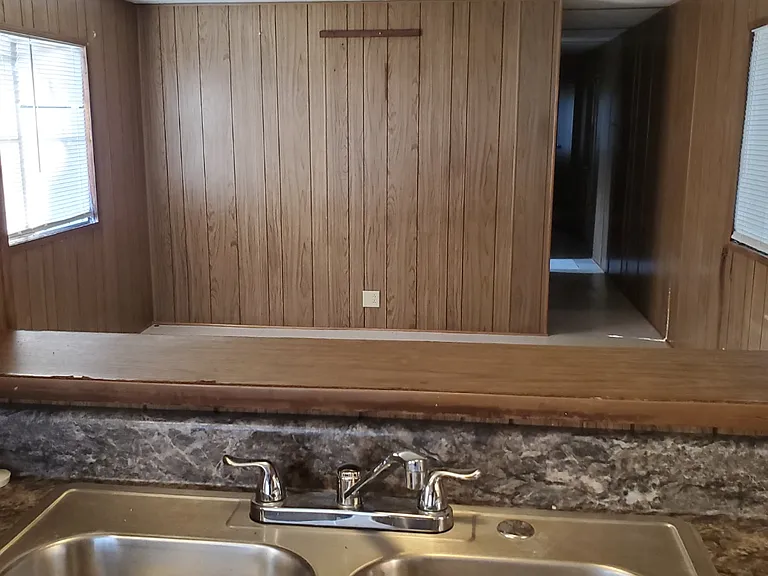 715 Delouche St — Photo 15