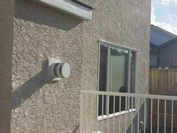162 Fraser Way NW #1A, Edmonton, AB T5Y 0L6