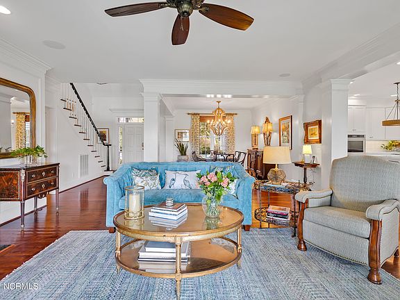 5th image of 2200 Masons Point Pl