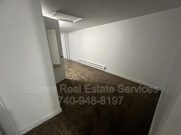185 Monroe St — Photo 6