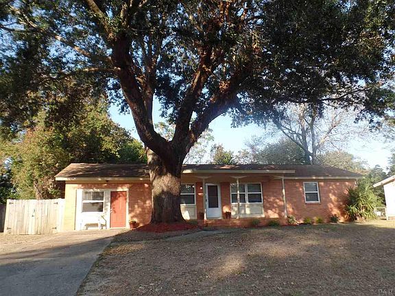 2nd image of 3760 Forest Glen Dr