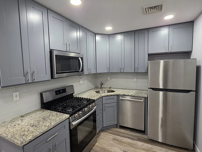 9841 Northeast Blvd #21B — Photo 1