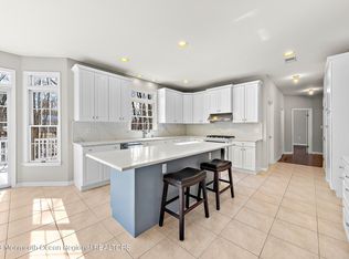 4 Tranquility Ct, Holmdel, NJ 07733