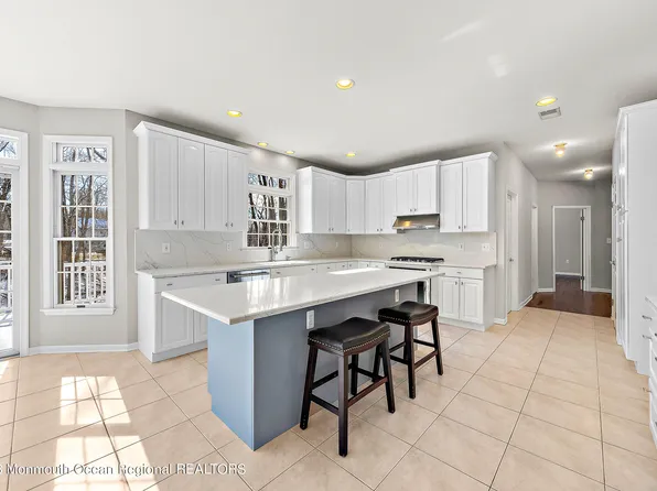 4 Tranquility Court, Holmdel, NJ 07733