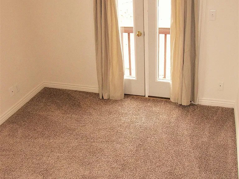 1299 E Makayla Way — Photo 7