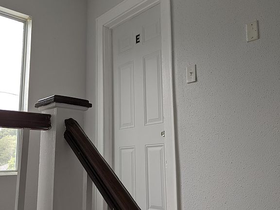 Second story unit E
