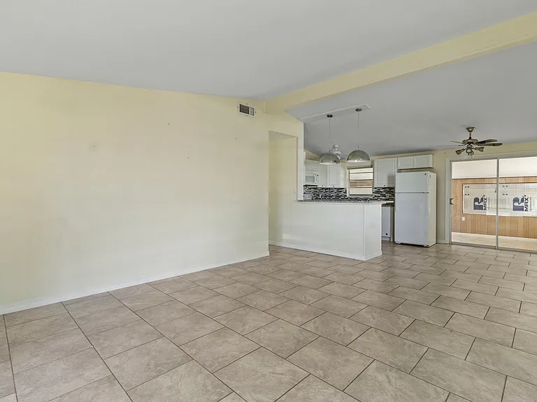 2344 Starlite Ln — Photo 32