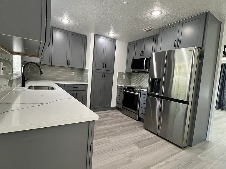3001 Albin Ln — Photo 25