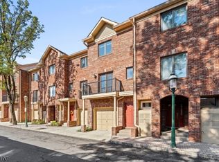 40 Mews Ln, South Orange Village Twp., NJ 07079