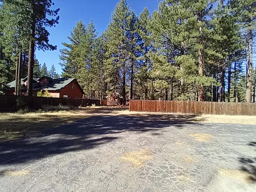 1098 4th St Photo 1
