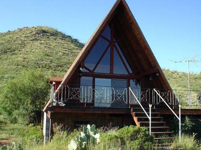 Log Cabin on 15 acres 