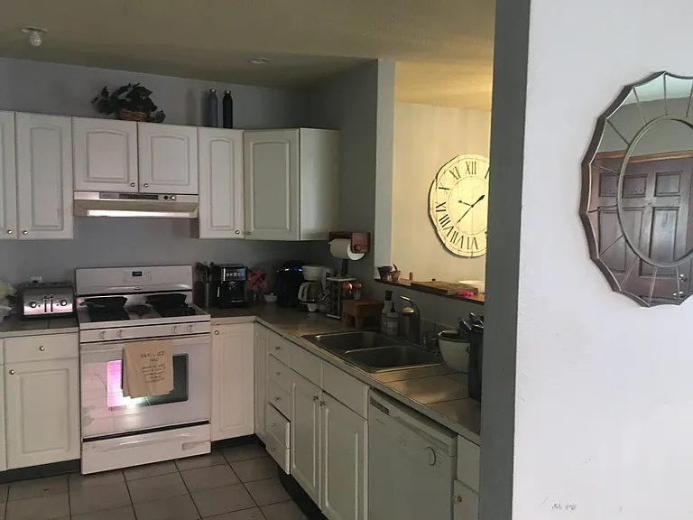 309 2nd Ave S #A — Photo 9