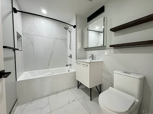 Rented by Rumah Realty Inc | media 9