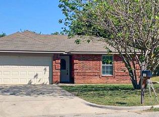 1307 Henderson St, Bridgeport, TX 76426