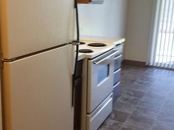 Kitchen 2 Cedars