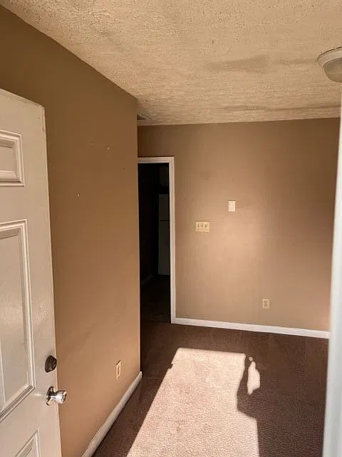 2 bed, 1.0 bath, 750 sqft, $800 — Photo 3
