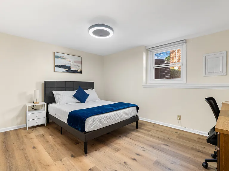 625 Robert Ave — Photo 26