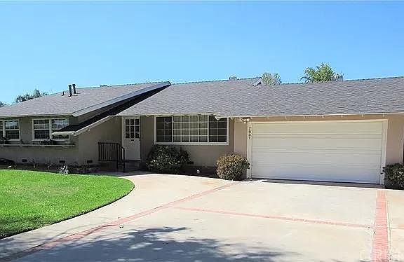 2nd image of 7901 Farralone Ave