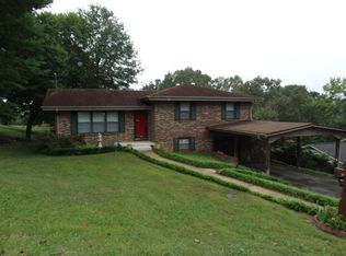 150 Brentwood Dr, Rossville, GA 30741