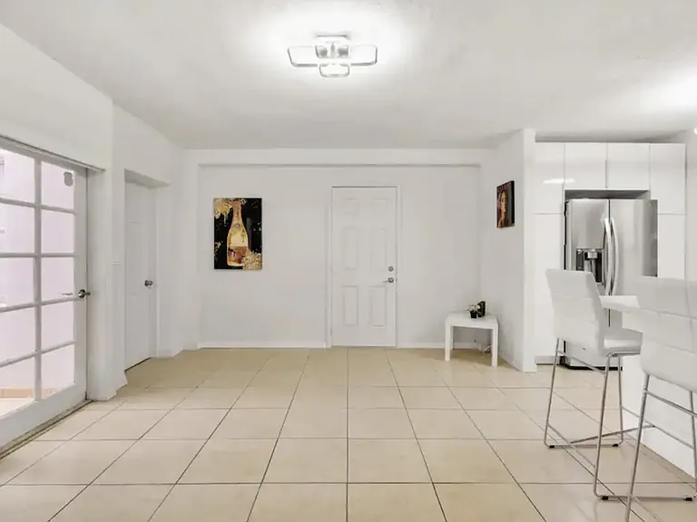 2710 SW 22nd Ave — Photo 52