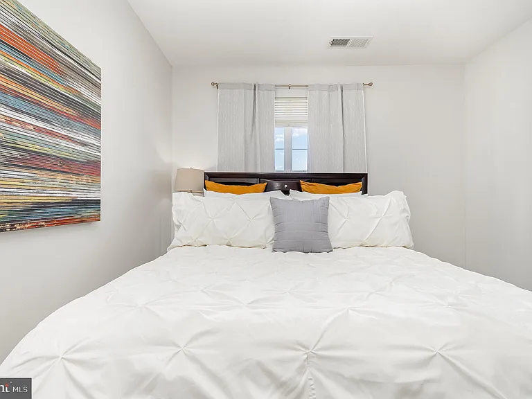 1650 Mohegan Dr #H — Photo 19