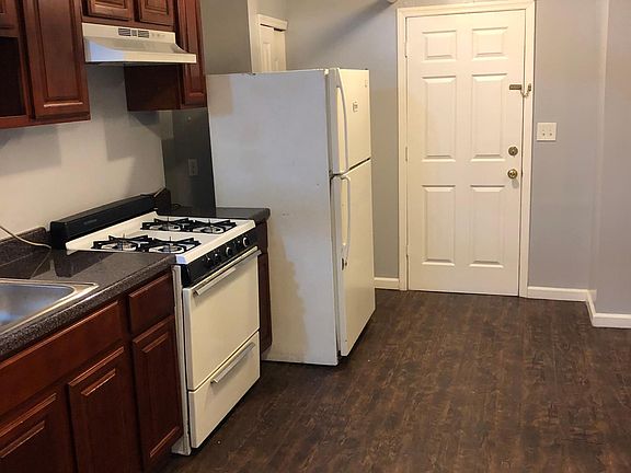 2nd image of 18 N 12th St #B3