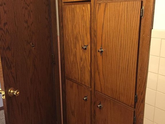 3rd image of 923 23rd Ave S APT 4