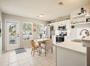 1036 Summit Dr, Justin, TX 76247