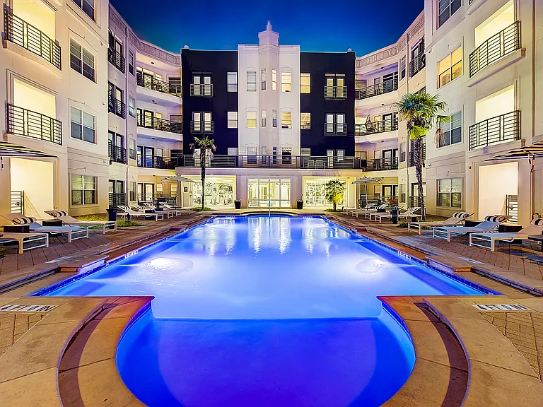 5 Mockingbird Apartments — Photo 58