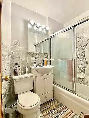 Rented by Compass | media 18