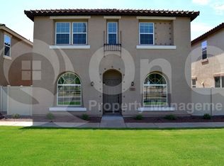 893 S Utilis Dr, Gilbert, AZ 85296