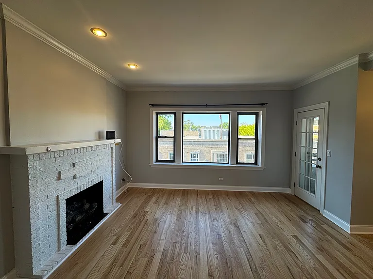 1340 W Irving Park Rd #3 — Photo 5