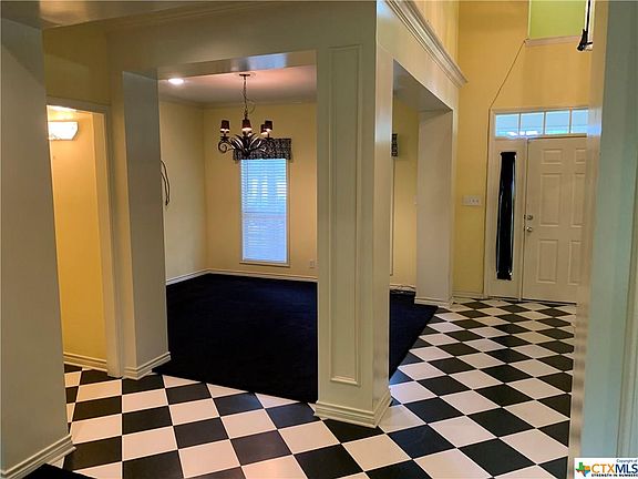 3rd image of 2200 Bluff Cir