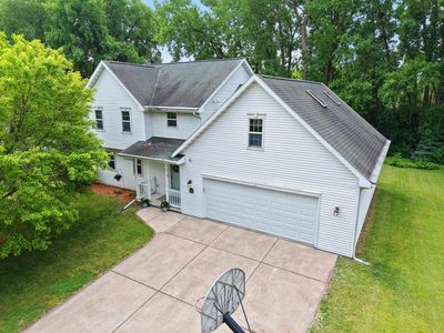 2098 S Rock River Cir, De Pere, WI, 54115