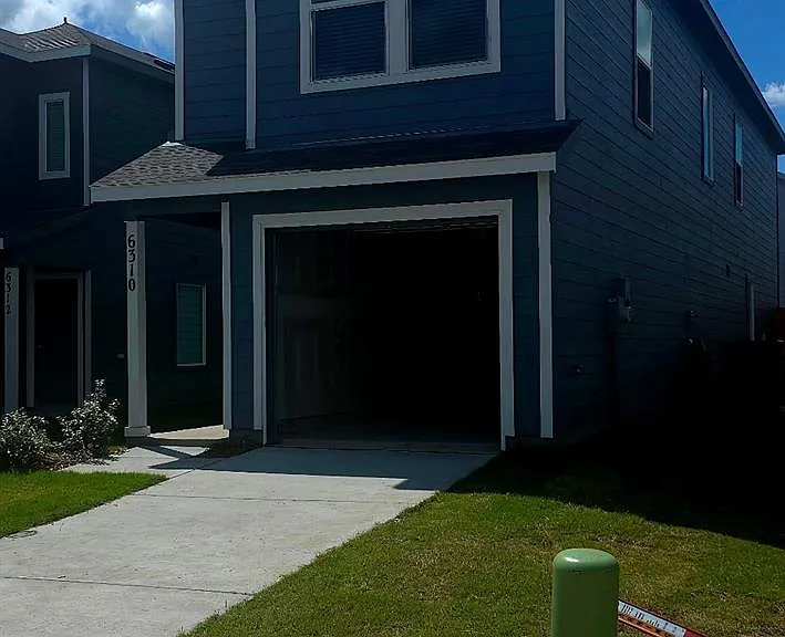 6310 Sandpiper Ln — Photo 1