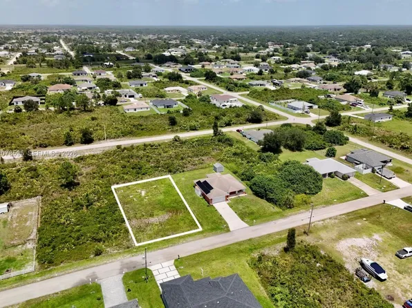 2808 55th St W, Lehigh Acres, FL 33971