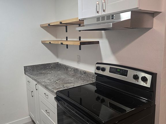 2nd image of 182 Molly St #12