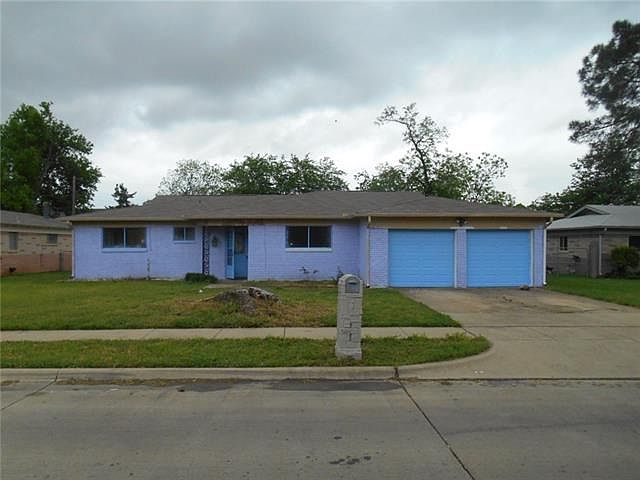 1st image of 7620 Lola Dr