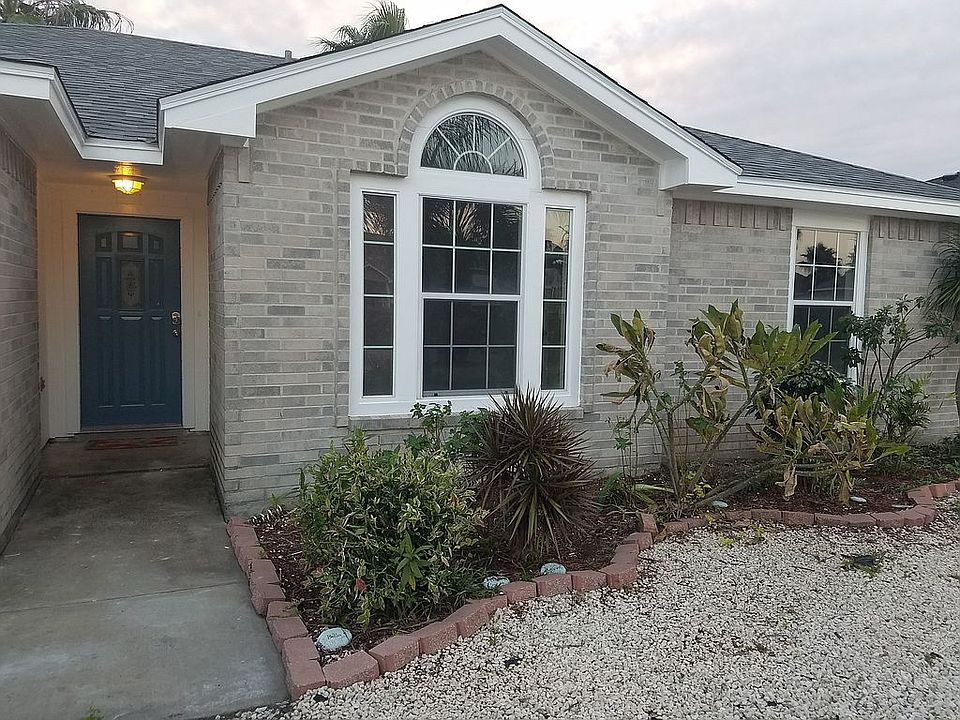 1st image of 13921 Lighthouse Dr