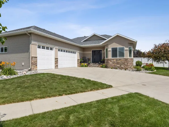4508 Beach Ln S, Fargo, ND 58104