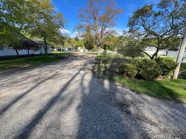 Vl 8 N Rath, Ludington, MI 49431