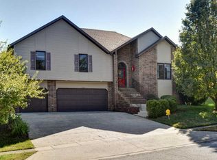 1966 W Williamsburg St, Springfield, MO 65810